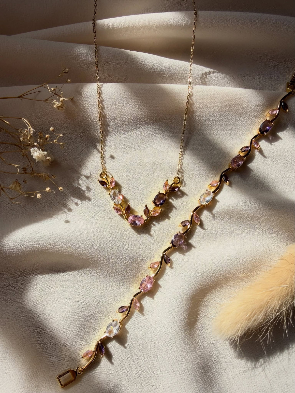 Parure Wing 3 Piece